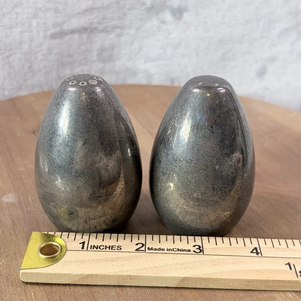 Vintage MCM Metallic Egg Shape Salt & Pepper Shakers Silver Gray‎ Set